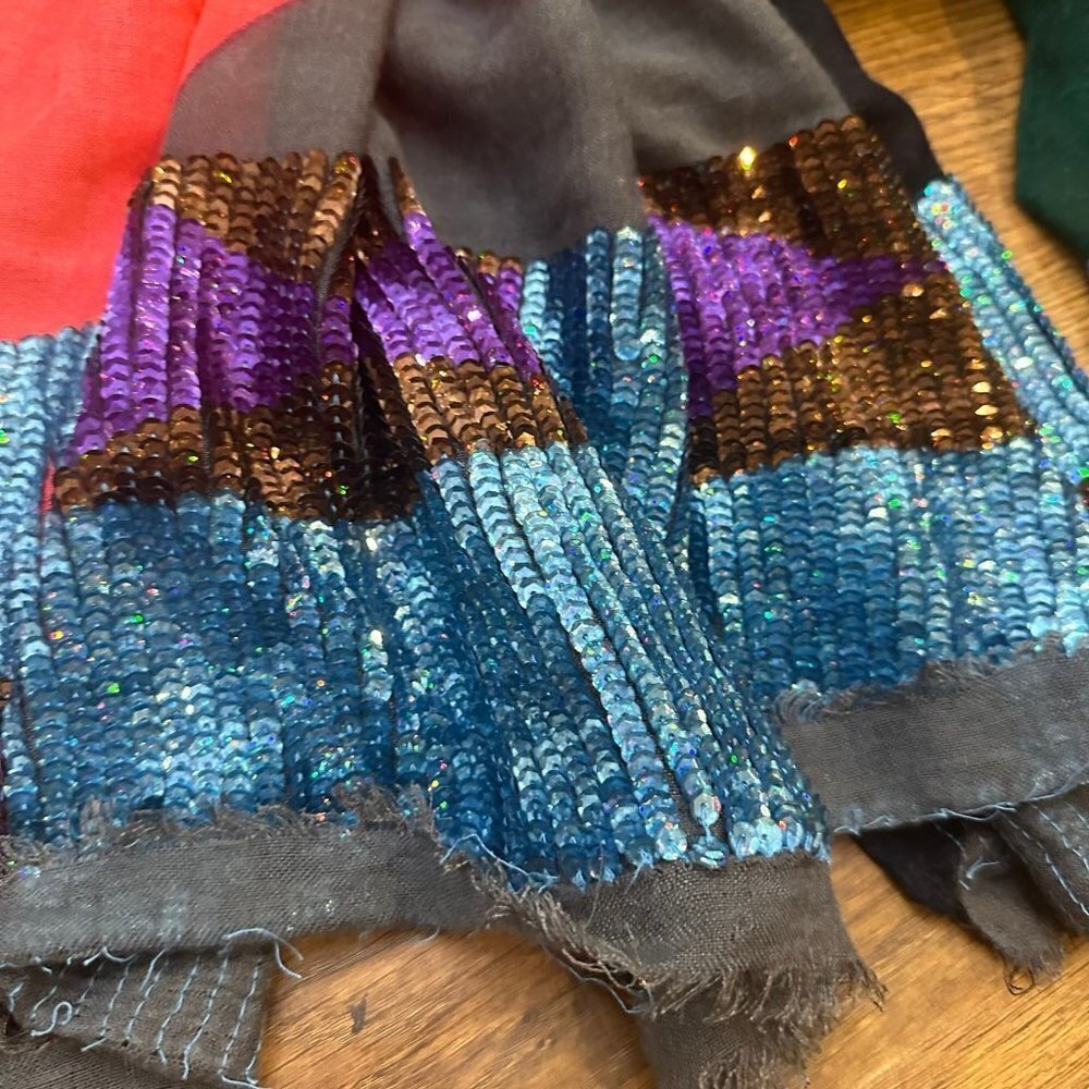 Essentiel Antwerp lightweight blanket scarf with sequin trim - Picture 2 of 6